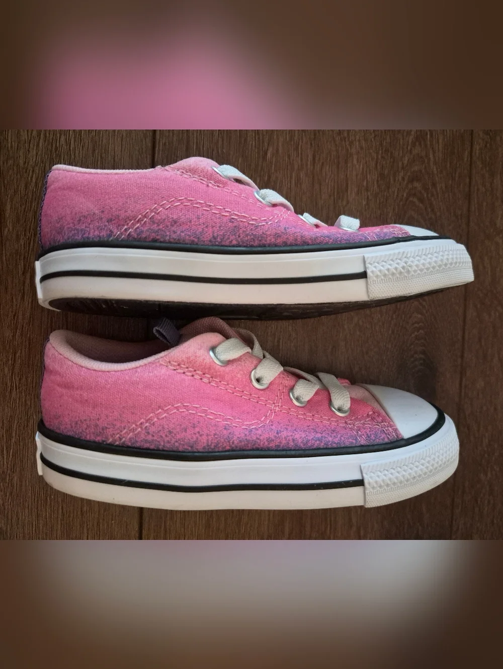 NEW Converse Chuck Taylor All Star Rave Gradient Low Top Sneaker Kids Sz 8 - Picture 3 of 6